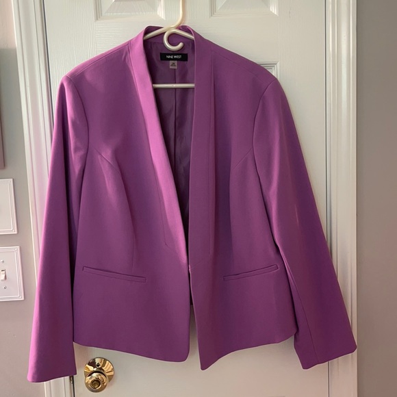 Nine West suit jacket - size 18W - like new